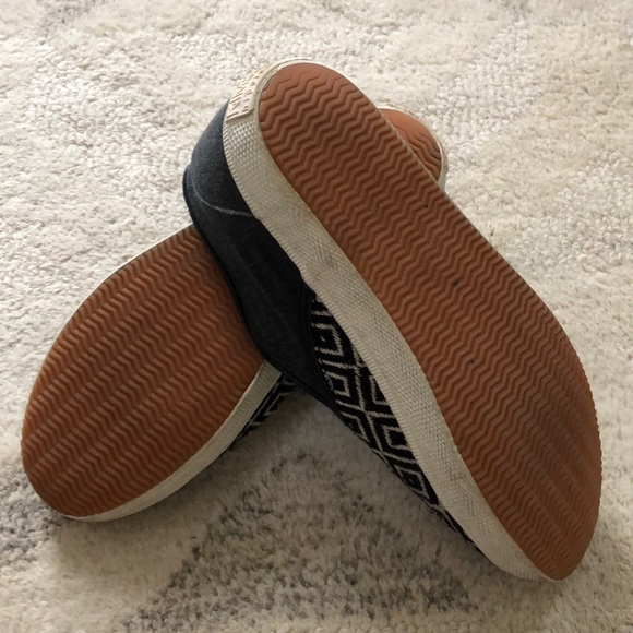 Kim&Zozi Slipons with lift size 9 - Picture 3 of 4